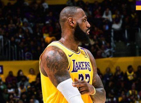 必发APP-【现场】詹姆斯三双胜76人 拉塞尔不满情绪持续酝酿