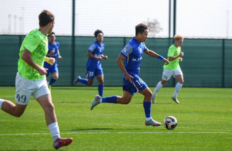 必发-0-6 5-4 1-1！中超三雄疯狂一日！海港被虐惨 申花战平 成都首胜